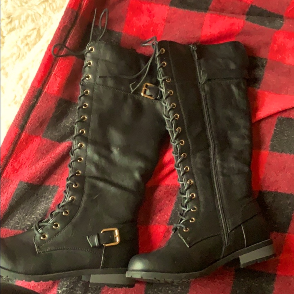 Black not worn lace up boots